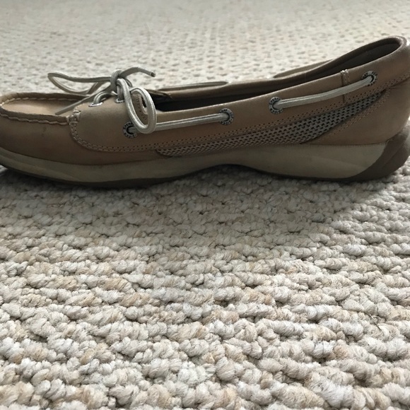 Sperry’s - Picture 2 of 5